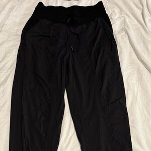 Lululemon Mid Rise Dance Studio Jogger *full length